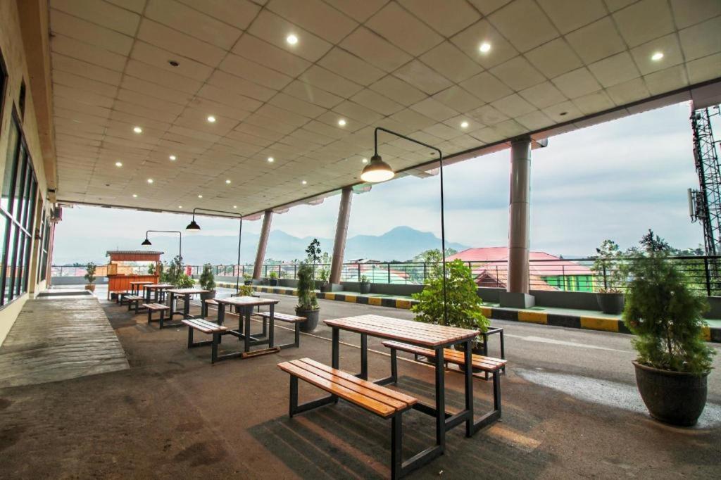 Super Oyo Capital O 483 Tamansari Panoramic Bandung Hotel Exterior photo