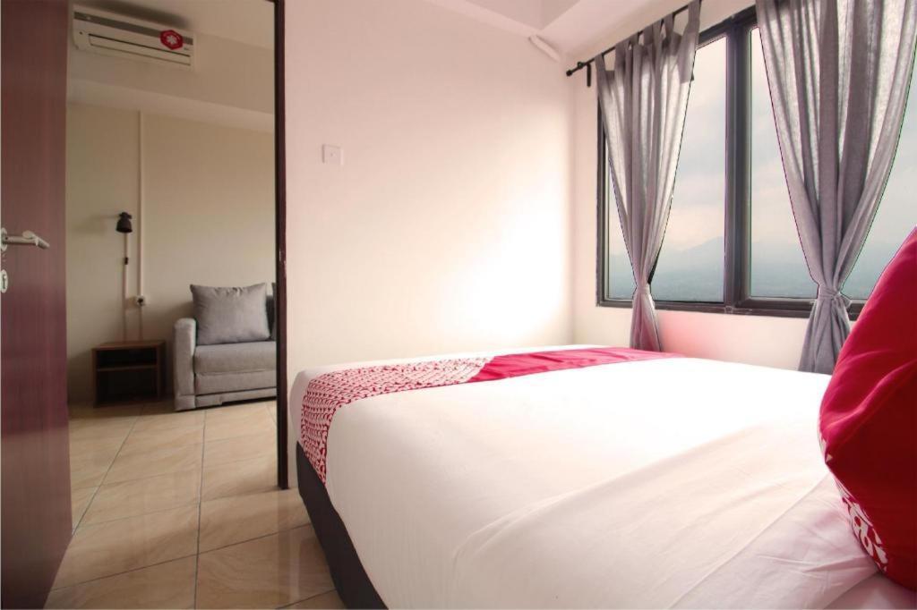 Super Oyo Capital O 483 Tamansari Panoramic Bandung Hotel Exterior photo